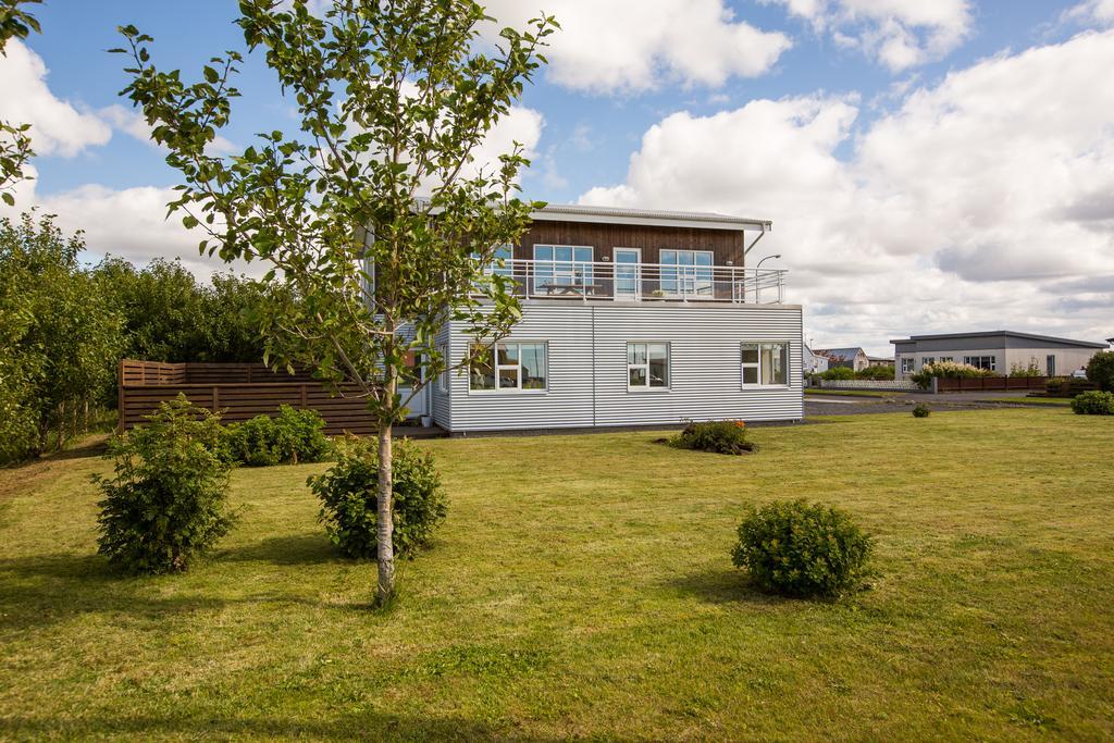 Kvoeldstjarnan Gistiheimili Hotel Stokkseyri ภายนอก รูปภาพ