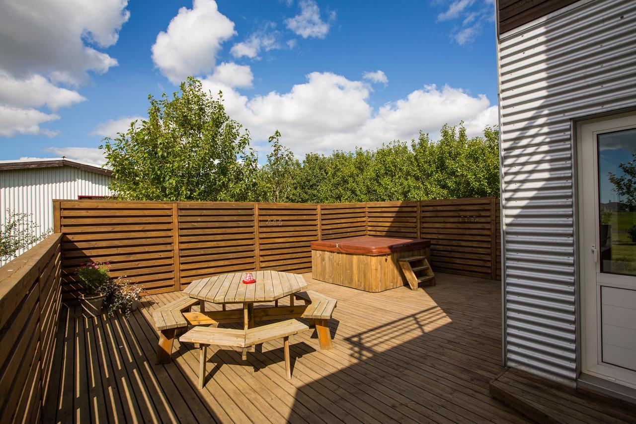 Kvoeldstjarnan Gistiheimili Hotel Stokkseyri ภายนอก รูปภาพ