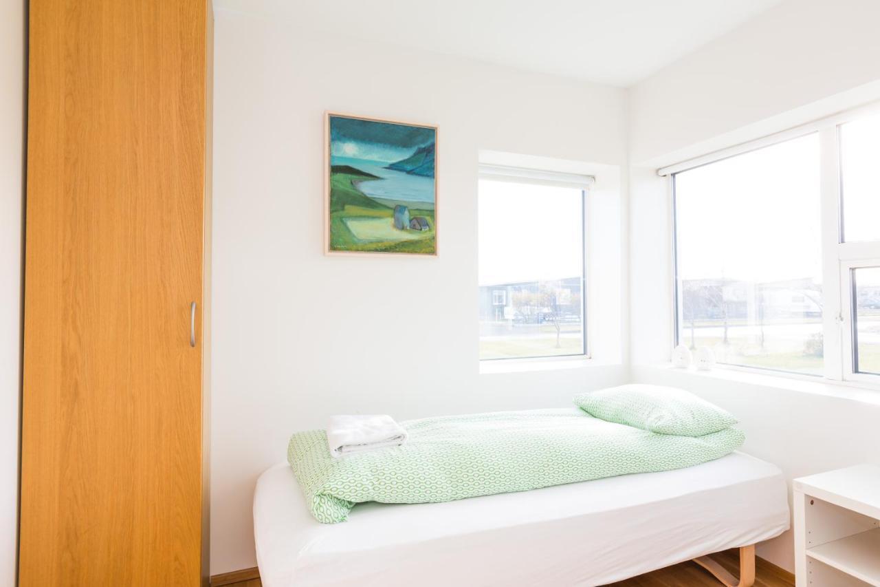 Kvoeldstjarnan Gistiheimili Hotel Stokkseyri ภายนอก รูปภาพ