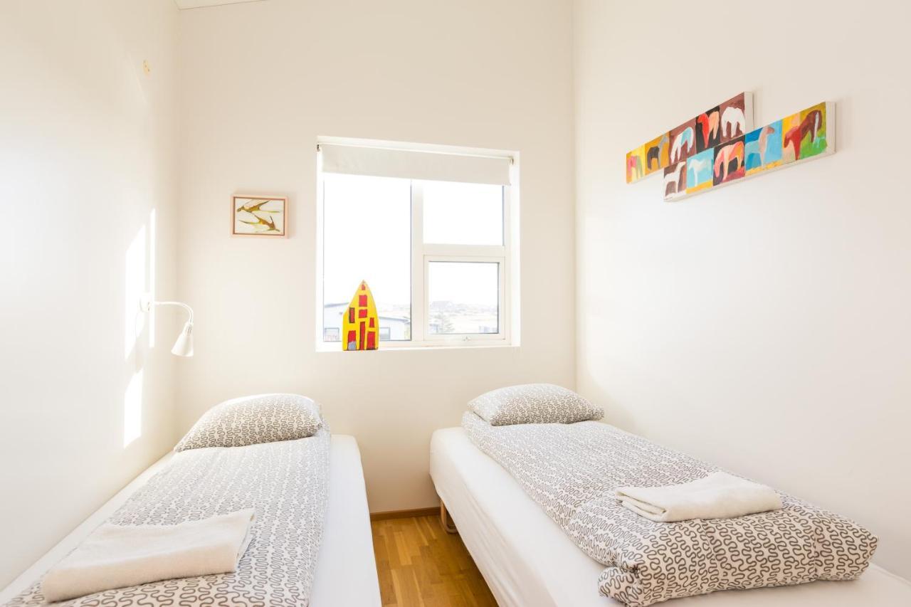 Kvoeldstjarnan Gistiheimili Hotel Stokkseyri ภายนอก รูปภาพ